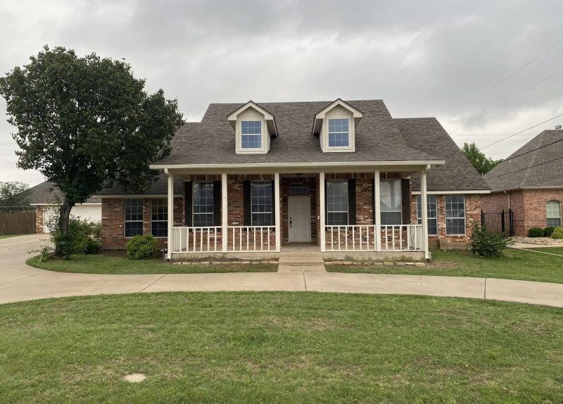 Roofing Contractor in Granbury, Texas